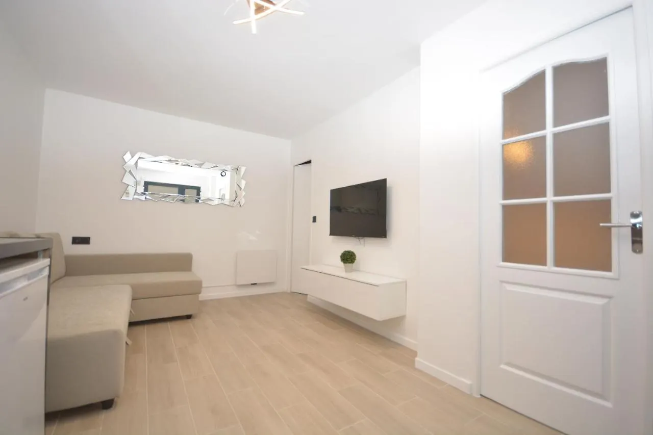 1 Bedroom Rdc - Sacre Coeur Lägenhetshotell Paris